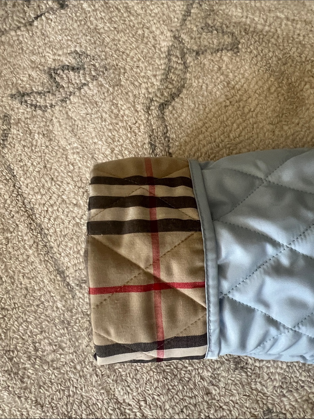 Burberry Light Blue Quilted Puffer Jacket with Signature Plaid Cuffs EC - Picture 5 of 10